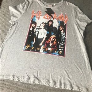 Junk food graphic band tee NWT